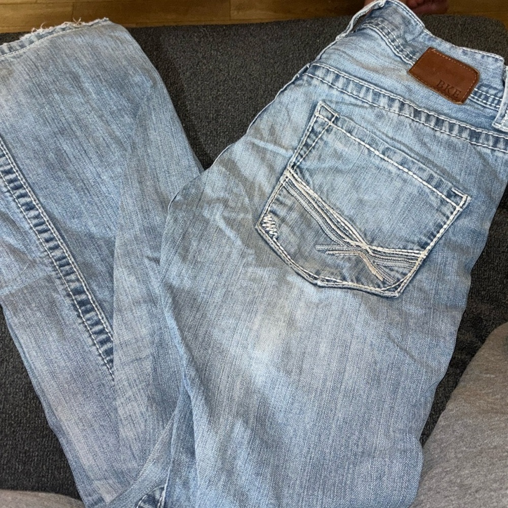 Buckle Jeans